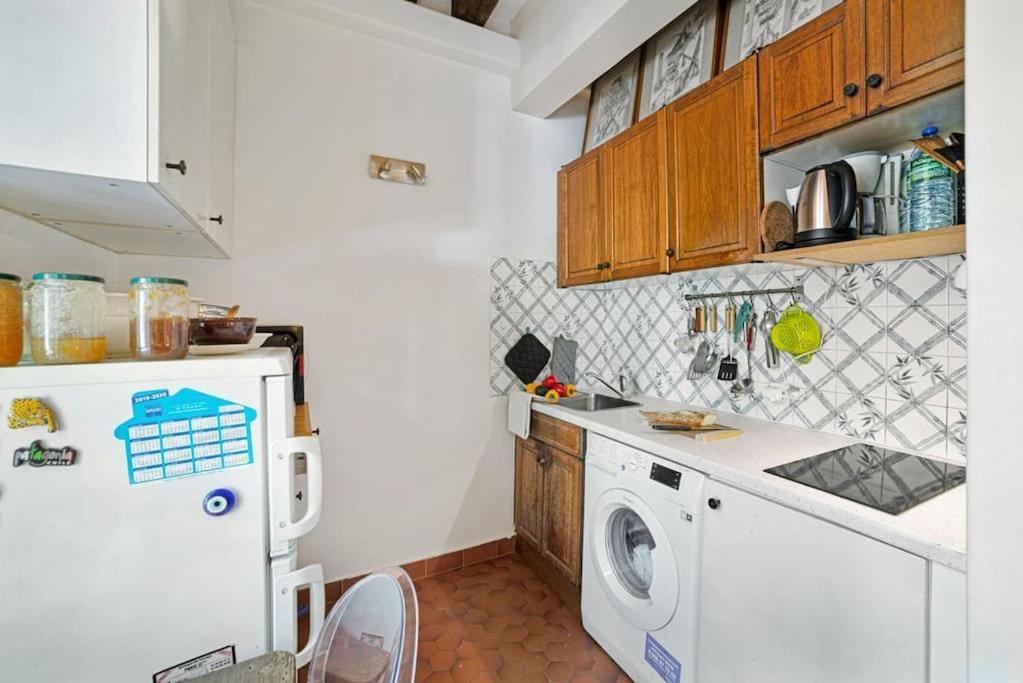 Artistic Apartment In Paris 12 Экстерьер фото