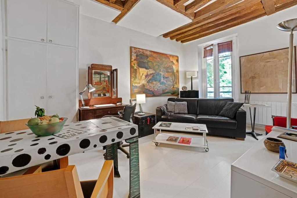Artistic Apartment In Paris 12 Экстерьер фото
